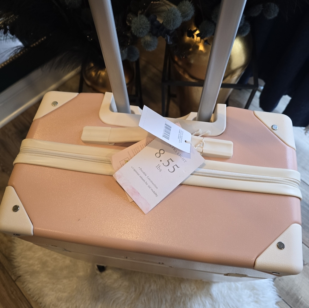 Jessica Simpson 24"Hardside Vintage Laugage Color:Rose Gold4 Spinner New - Picture 7 of 8